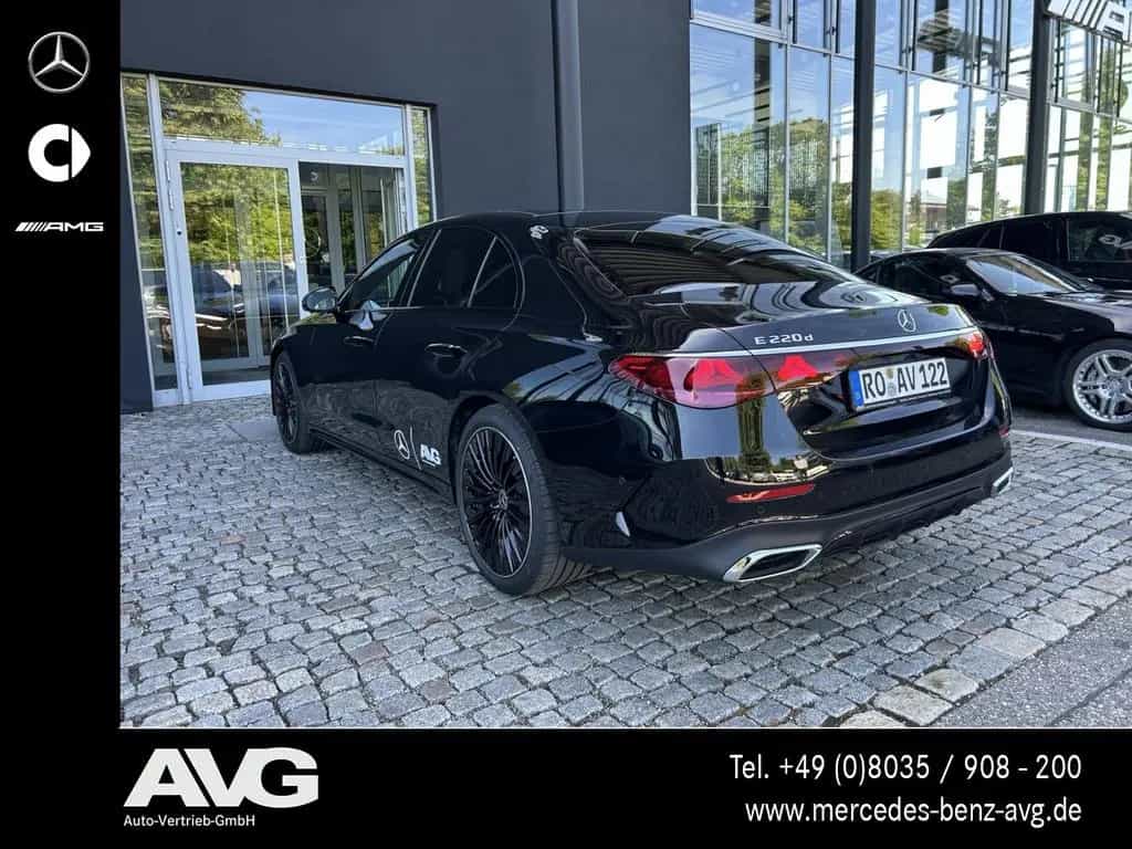 Mercedes-Benz E 220 d AMG Night Edition Burmester® Pano 360° 05/2026-photo-5
