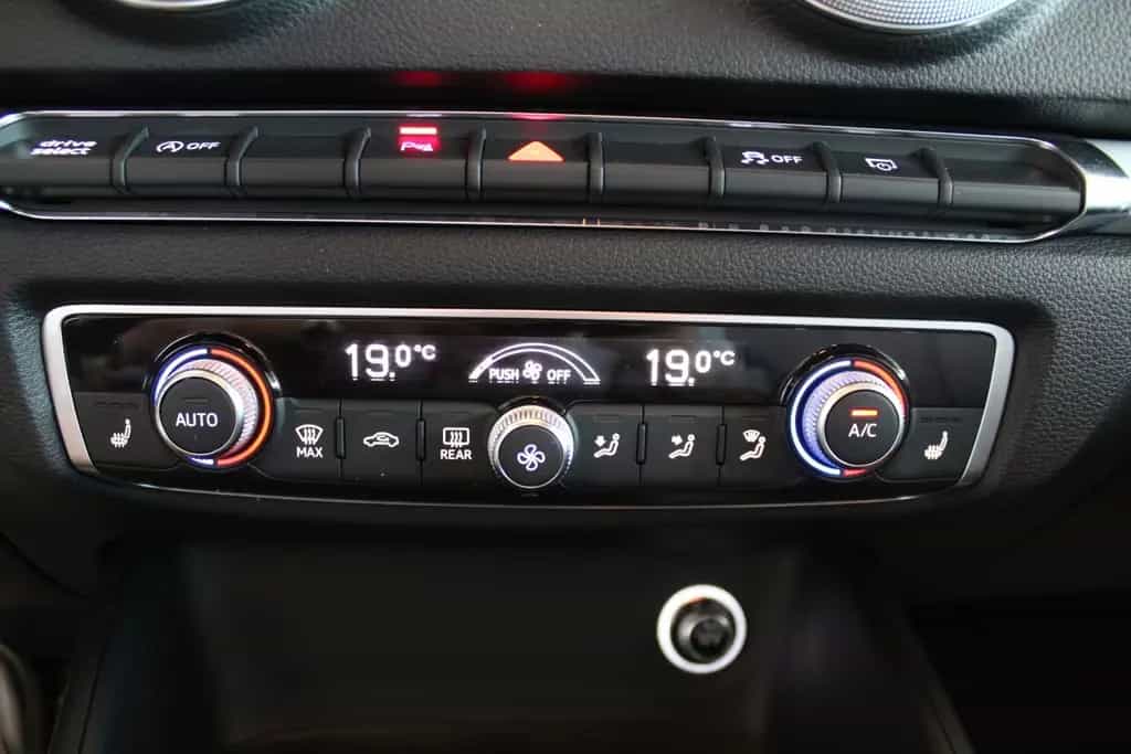 Audi A3 Sportback 35 TDI S tronic S line sport 11/2019-photo-17