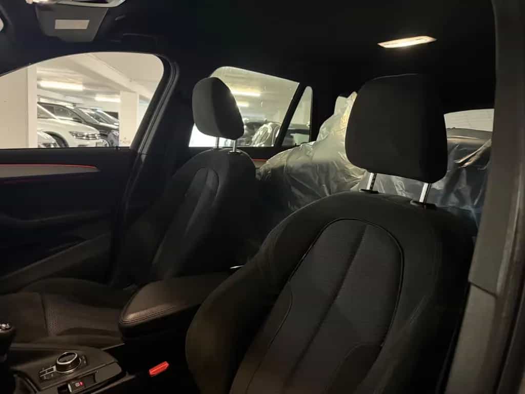 BMW X1 sDrive 18 i M Sport //M-Paket 03/2018-photo-11