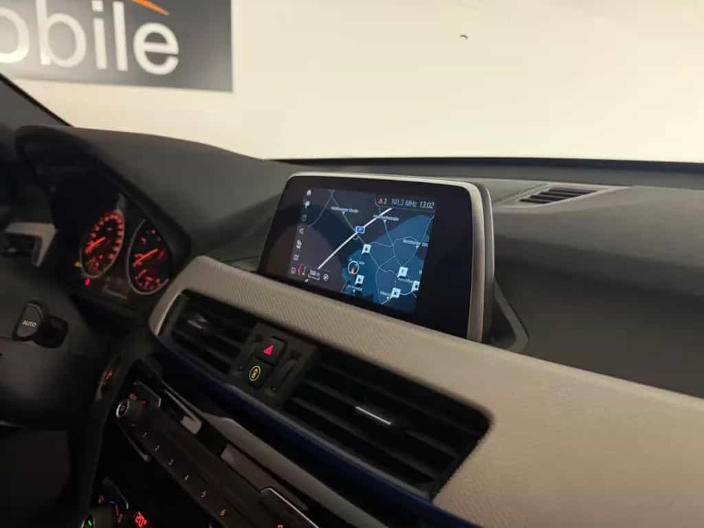 BMW X1 sDrive 18 i M Sport //M-Paket 03/2018-photo-20