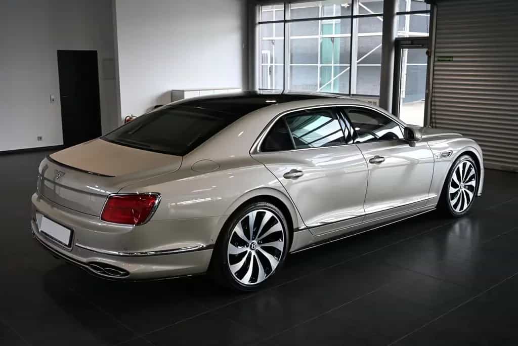 Bentley Flying Spur V8 First Edition/DE/Mulliner/Styling 07/2021-photo-12