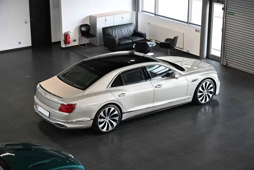 Bentley Flying Spur V8 First Edition/DE/Mulliner/Styling 07/2021-photo-13
