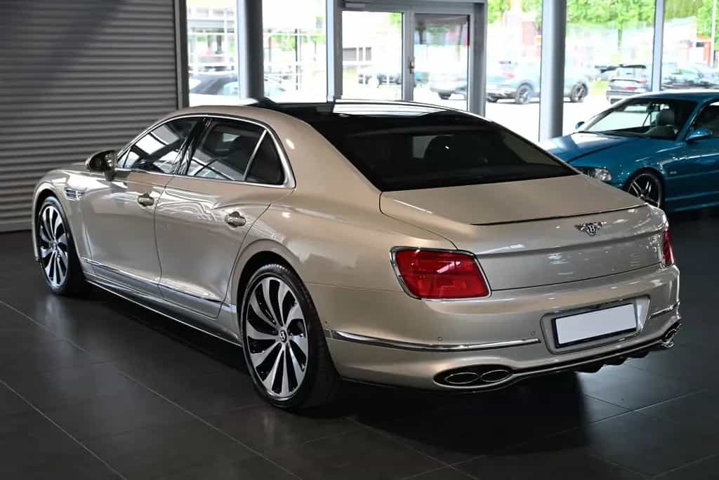 Bentley Flying Spur V8 First Edition/DE/Mulliner/Styling 07/2021-photo-15