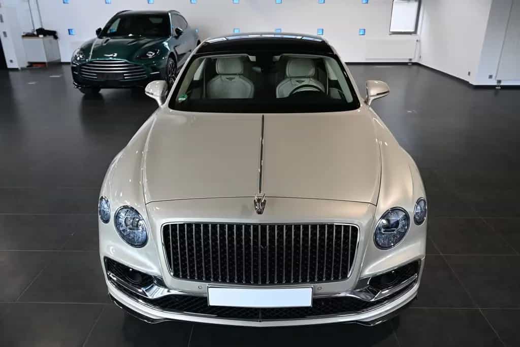 Bentley Flying Spur V8 First Edition/DE/Mulliner/Styling 07/2021-photo-2