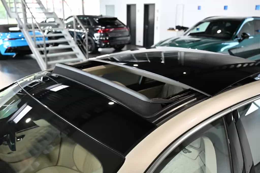 Bentley Flying Spur V8 First Edition/DE/Mulliner/Styling 07/2021-photo-24