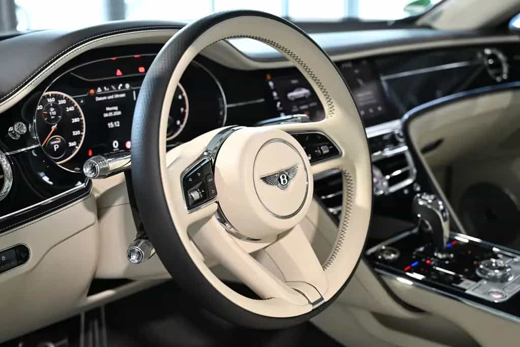 Bentley Flying Spur V8 First Edition/DE/Mulliner/Styling 07/2021-photo-27