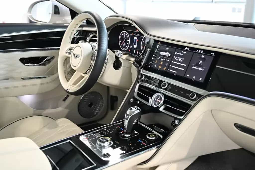 Bentley Flying Spur V8 First Edition/DE/Mulliner/Styling 07/2021-photo-29