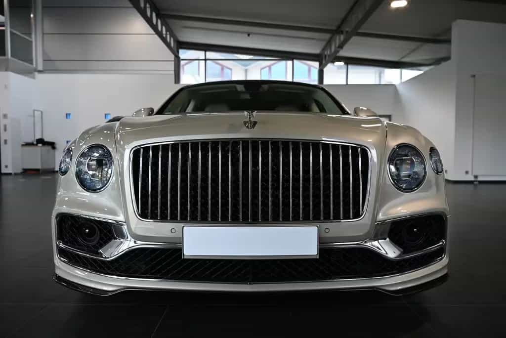 Bentley Flying Spur V8 First Edition/DE/Mulliner/Styling 07/2021-photo-3