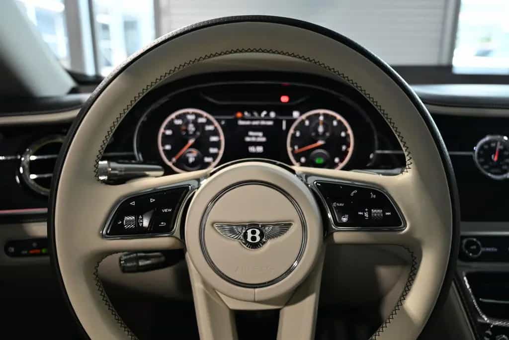 Bentley Flying Spur V8 First Edition/DE/Mulliner/Styling 07/2021-photo-34