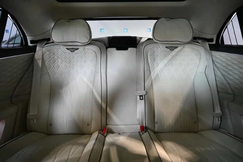 Bentley Flying Spur V8 First Edition/DE/Mulliner/Styling 07/2021-photo-37