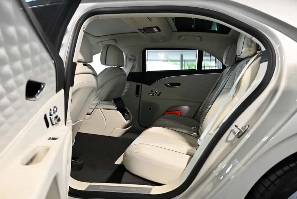 Bentley Flying Spur V8 First Edition/DE/Mulliner/Styling 07/2021-photo-38