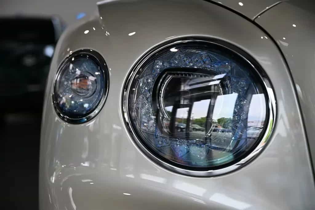 Bentley Flying Spur V8 First Edition/DE/Mulliner/Styling 07/2021-photo-4