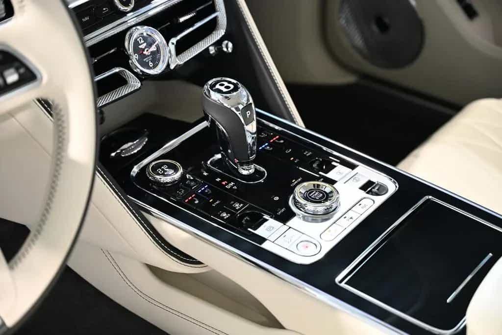 Bentley Flying Spur V8 First Edition/DE/Mulliner/Styling 07/2021-photo-40