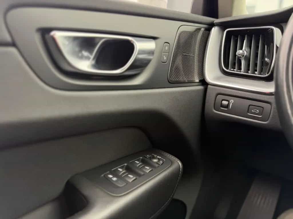 Volvo XC60 XC 60  Momentum Pro AWD*H&K*ACC*LED*AHK* 12/2020-photo-24