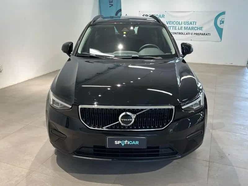 Volvo XC40 T2 automatico Essential 12/2022-photo-1