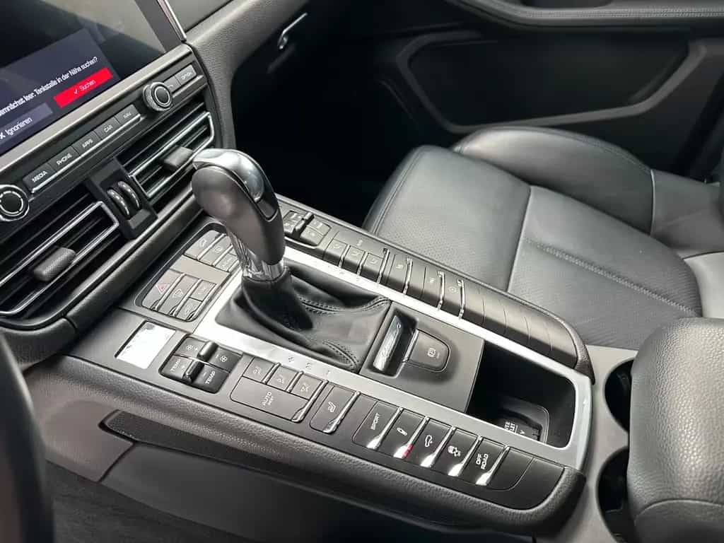 Porsche Macan PDK Navi*Leder*LED*1.Hand*21Zoll* 03/2021-photo-12