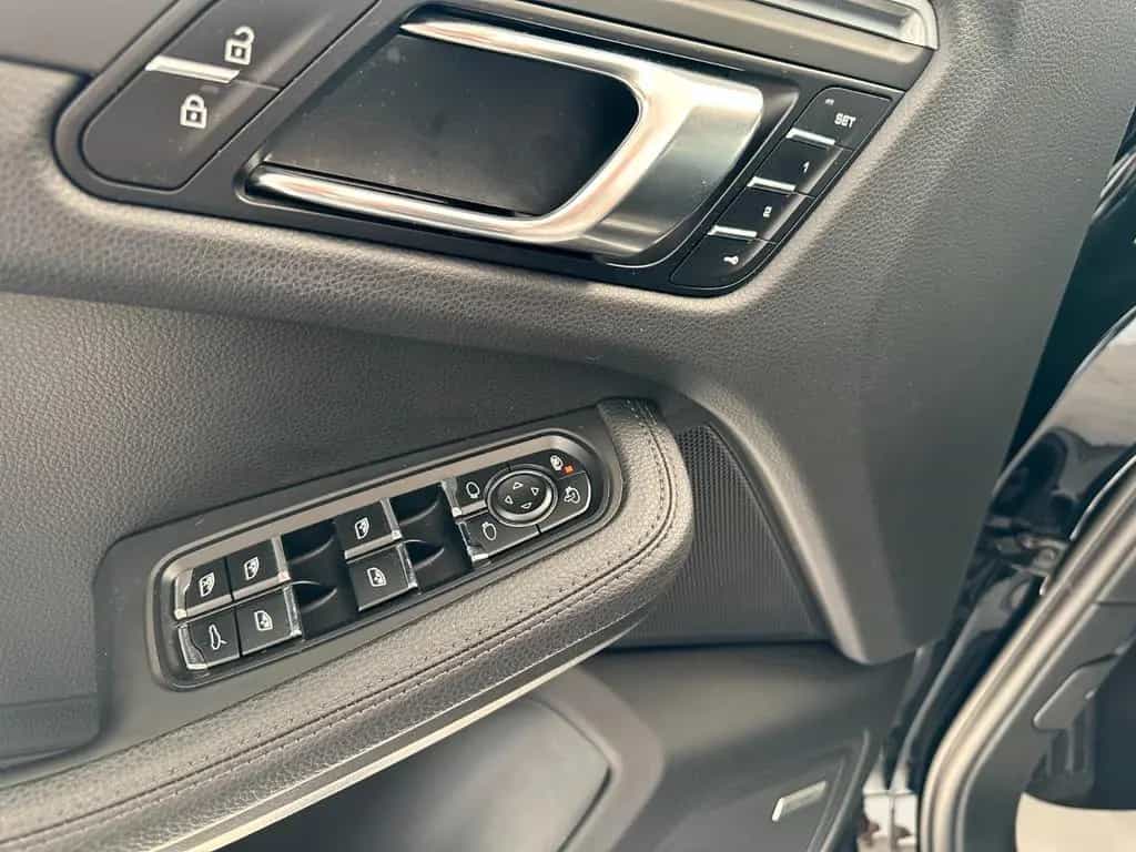 Porsche Macan PDK Navi*Leder*LED*1.Hand*21Zoll* 03/2021-photo-9