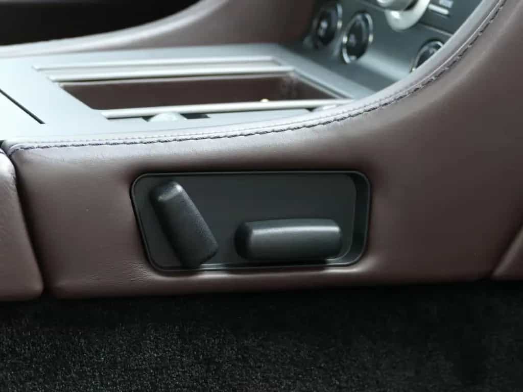 Aston Martin V8 Vantage 4.7L 2.HD/45´KM/Sonderleder/Sportpack 10/2009-photo-11