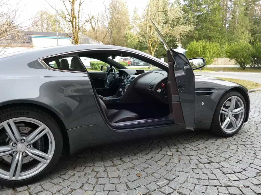 Aston Martin V8 Vantage 4.7L 2.HD/45´KM/Sonderleder/Sportpack 10/2009-photo-13