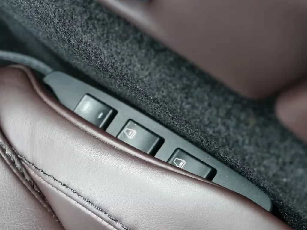 Aston Martin V8 Vantage 4.7L 2.HD/45´KM/Sonderleder/Sportpack 10/2009-photo-15