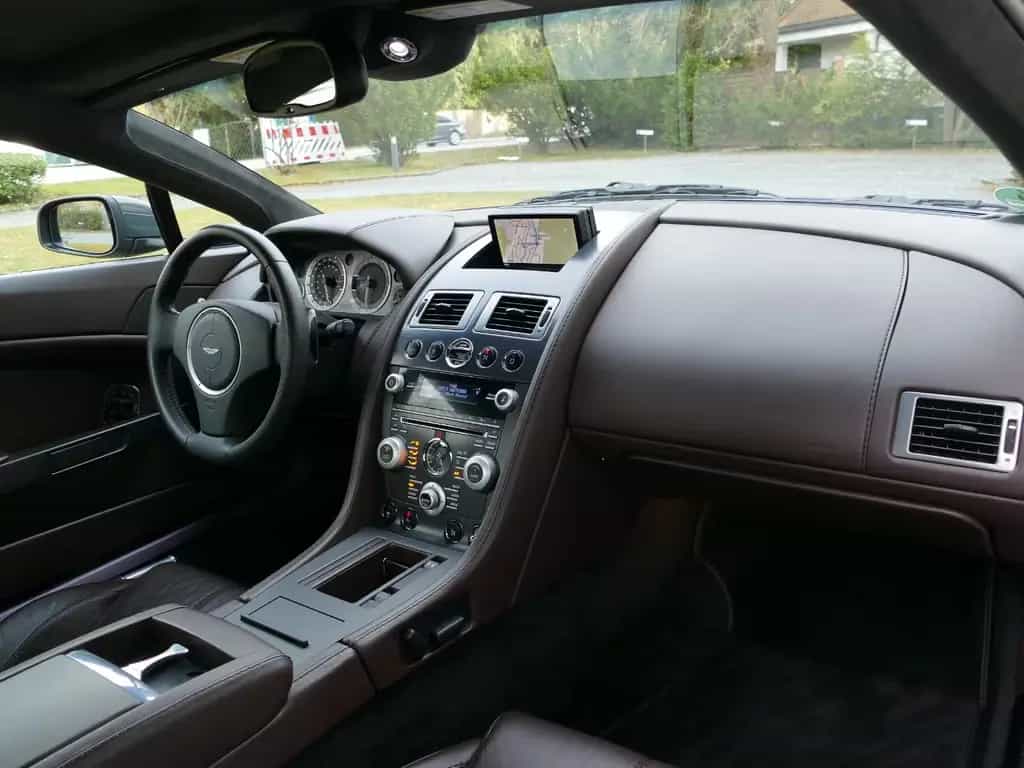 Aston Martin V8 Vantage 4.7L 2.HD/45´KM/Sonderleder/Sportpack 10/2009-photo-6