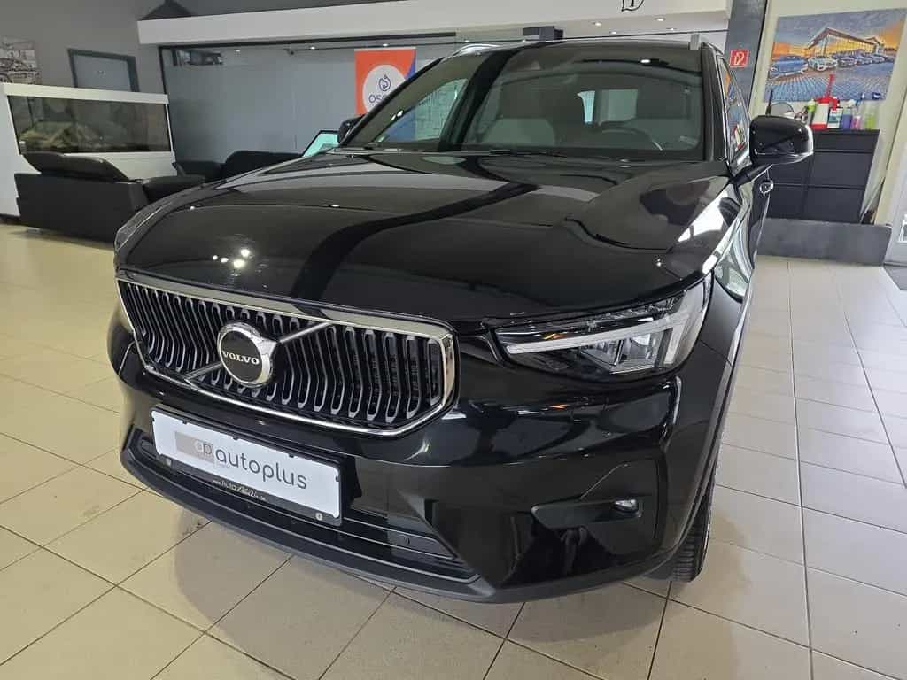 Volvo XC40 T2 Core ACC BLIS Kamera LED WinterPaket 08/2022-photo-1