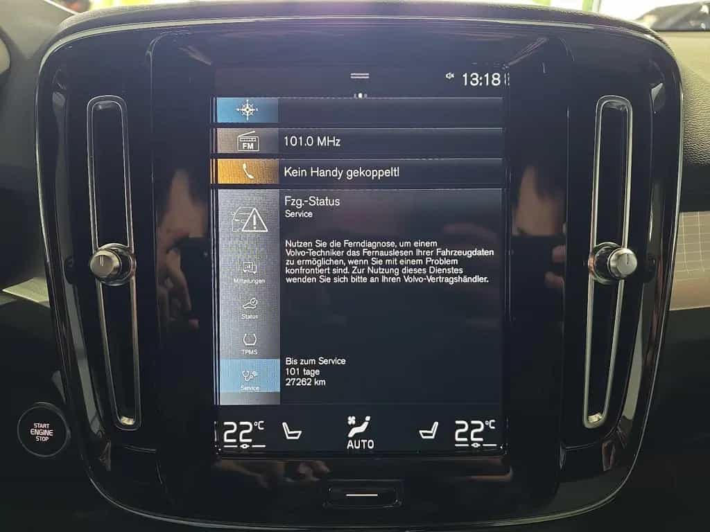 Volvo XC40 T2 Core ACC BLIS Kamera LED WinterPaket 08/2022-photo-28