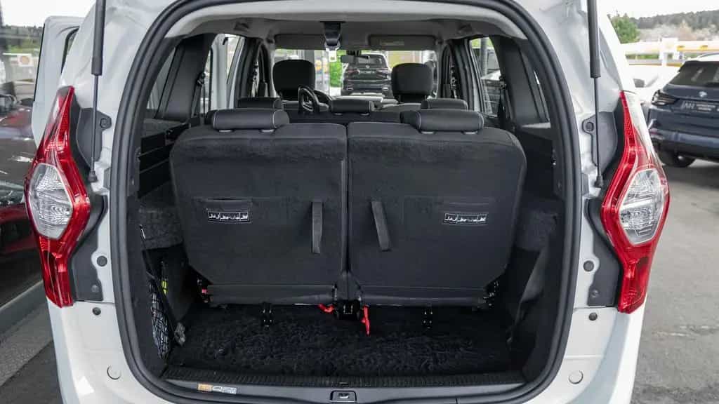 Dacia Lodgy STEPWAY PLUS *1HAND*7SITZER*AHK*KAM*NAVI* 11/2020-photo-5