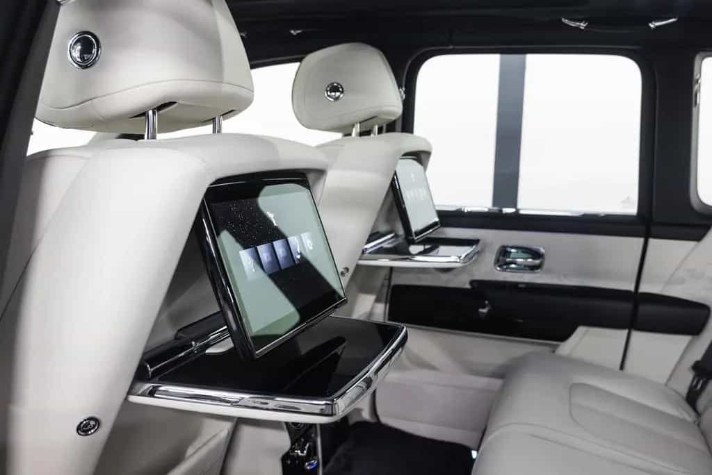 Rolls-Royce Cullinan Series II null-photo-10
