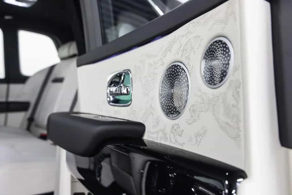 Rolls-Royce Cullinan Series II null-photo-17