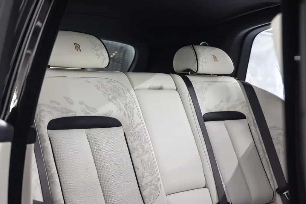 Rolls-Royce Cullinan Series II null-photo-4