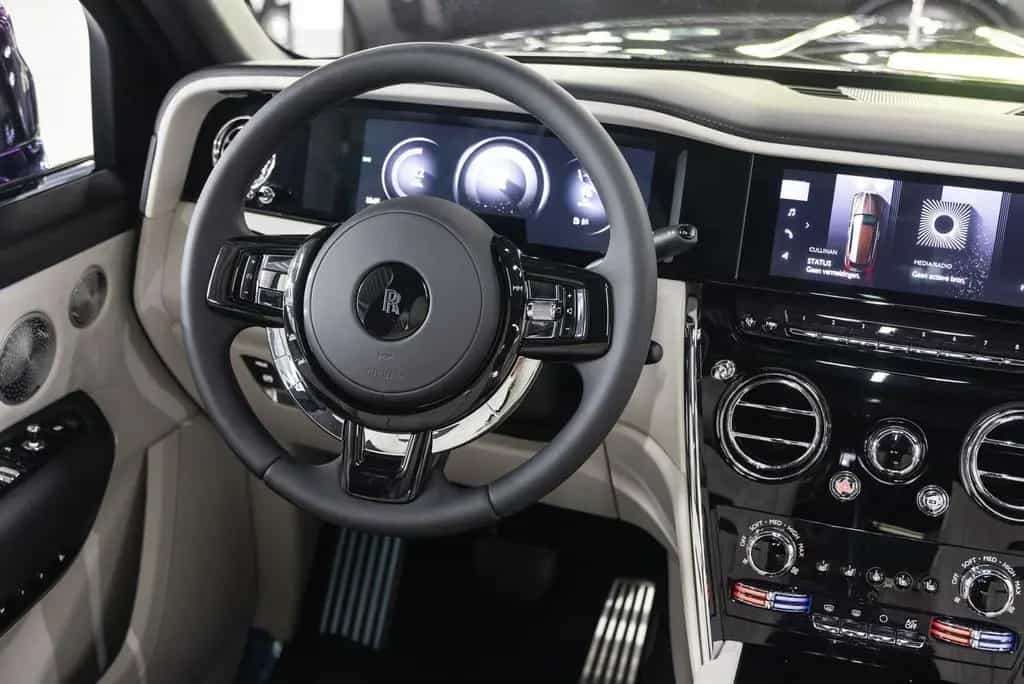 Rolls-Royce Cullinan Series II null-photo-9
