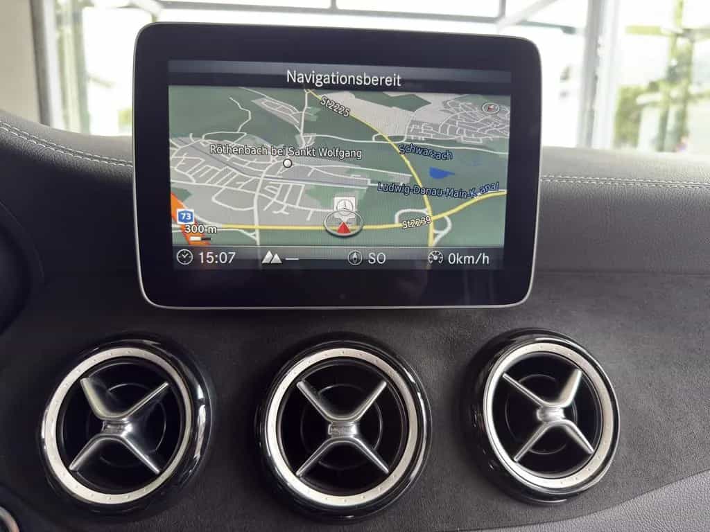 Mercedes-Benz GLA 200 AMG Line LED*360KAMERA*PANORAMA*NAVI*2HD 02/2018-photo-13