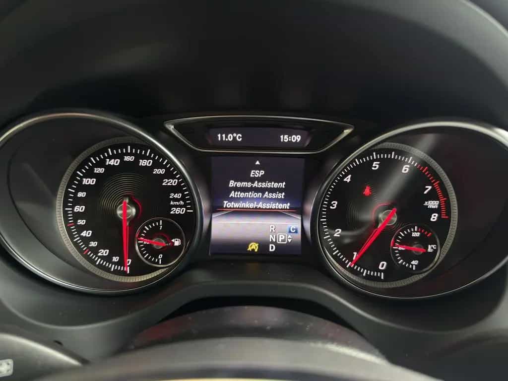 Mercedes-Benz GLA 200 AMG Line LED*360KAMERA*PANORAMA*NAVI*2HD 02/2018-photo-20