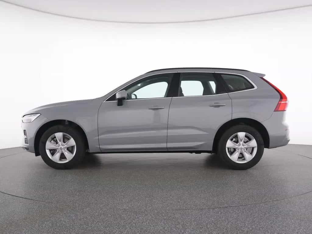 Volvo XC60 B4 CORE AHK+WINTERPAK+KAMERA+NAVI+LM18 04/2024-photo-9