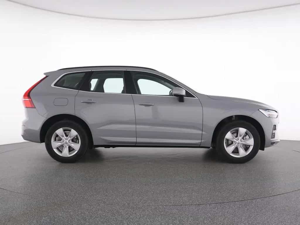 Volvo XC60 B4 CORE AHK+WINTERPAK+KAMERA+NAVI+LM18 04/2024-photo-10