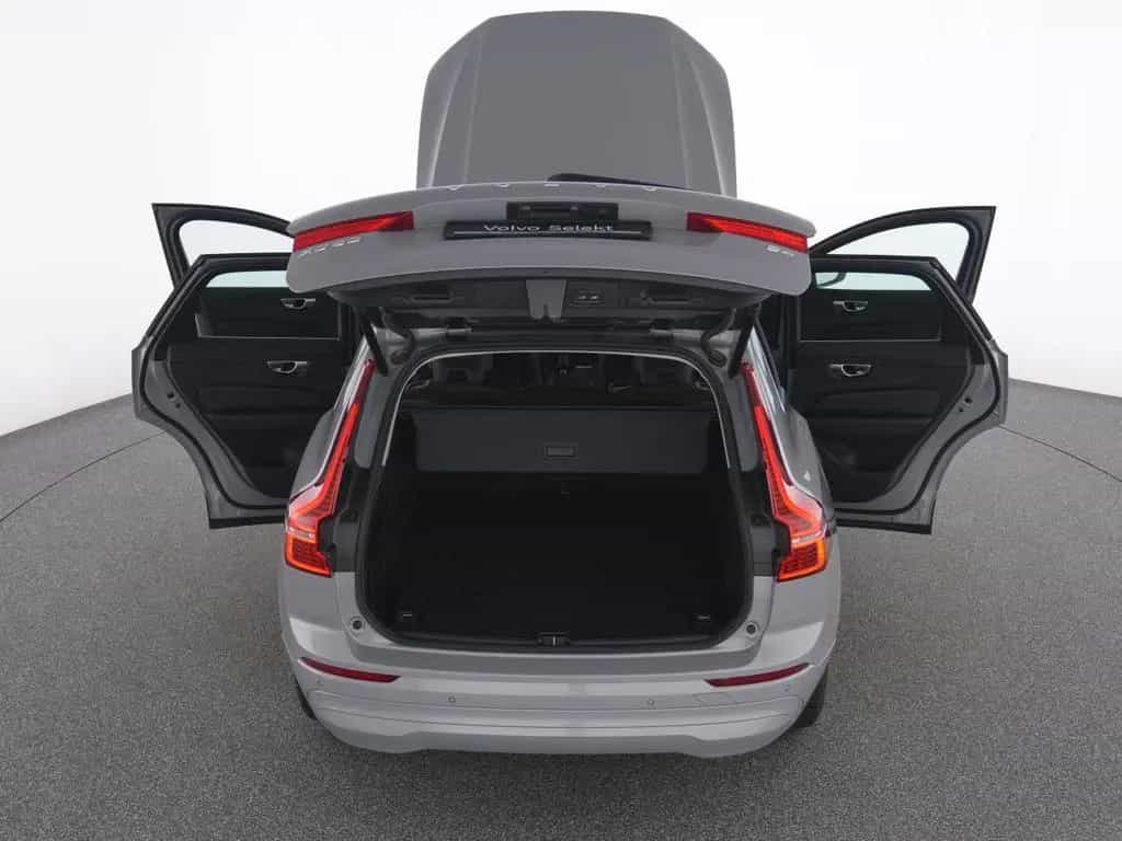Volvo XC60 B4 CORE AHK+WINTERPAK+KAMERA+NAVI+LM18 04/2024-photo-12