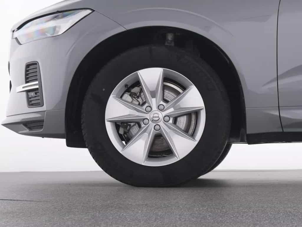 Volvo XC60 B4 CORE AHK+WINTERPAK+KAMERA+NAVI+LM18 04/2024-photo-18