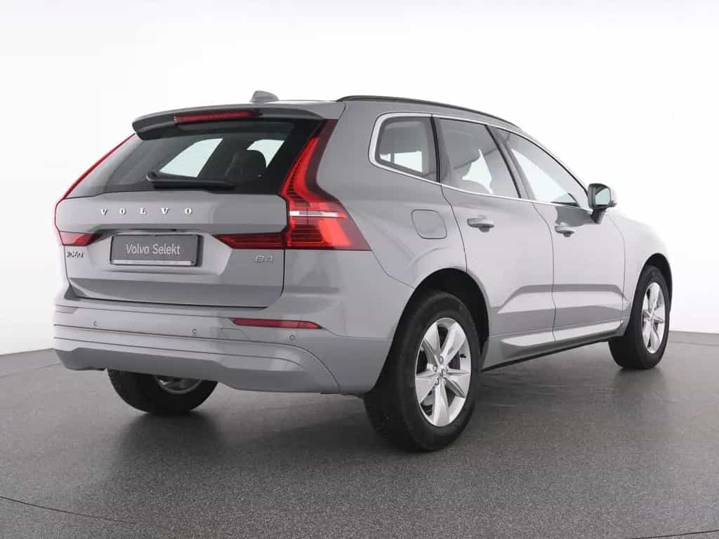 Volvo XC60 B4 CORE AHK+WINTERPAK+KAMERA+NAVI+LM18 04/2024-photo-1
