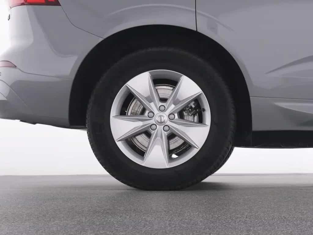 Volvo XC60 B4 CORE AHK+WINTERPAK+KAMERA+NAVI+LM18 04/2024-photo-21