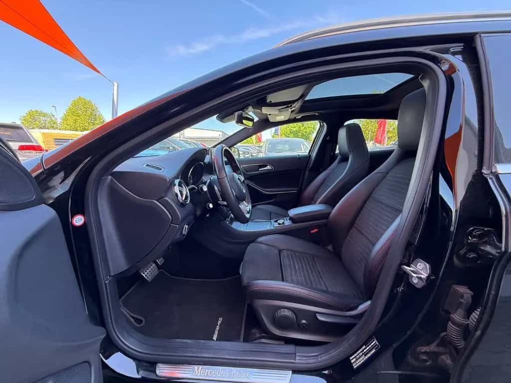Mercedes-Benz GLA 200 AMG Line=Automatik-Schiebedach-SHZ= 11/2019-photo-11