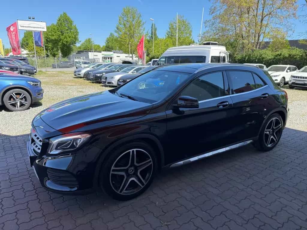 Mercedes-Benz GLA 200 AMG Line=Automatik-Schiebedach-SHZ= 11/2019-photo-2