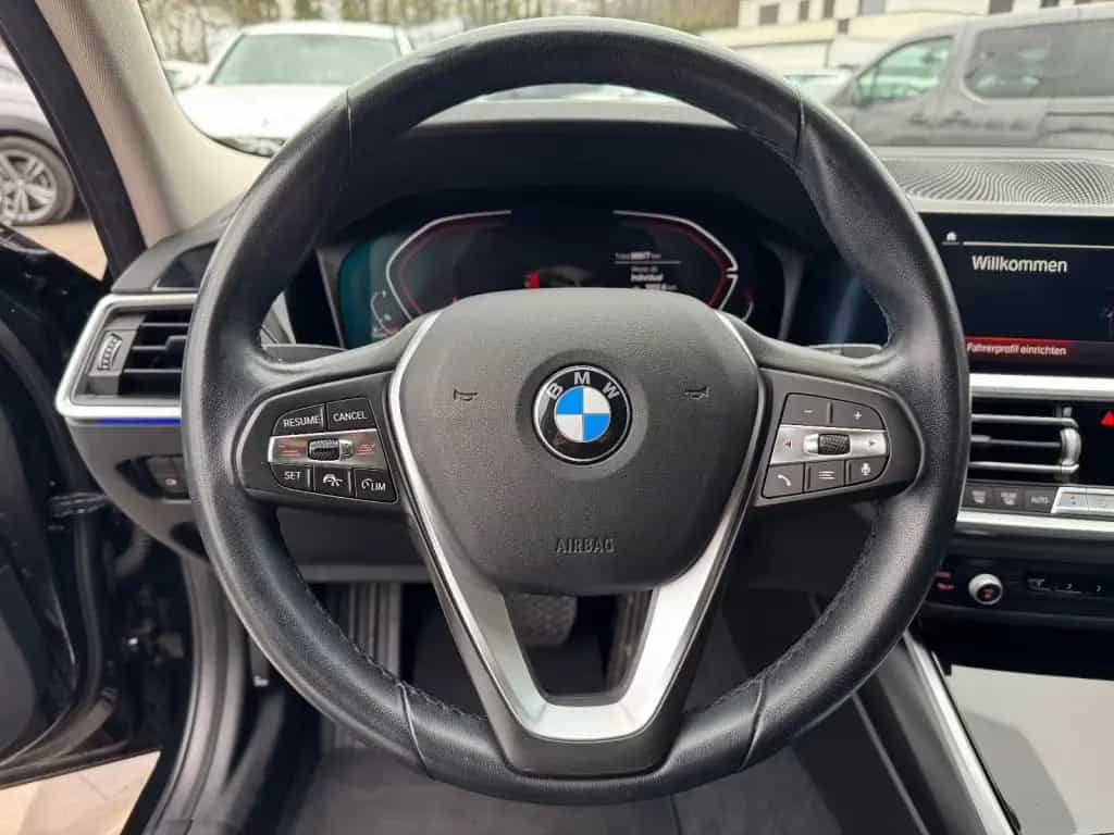 BMW 3 Series d xDrive Sport Line 06/2022-photo-10