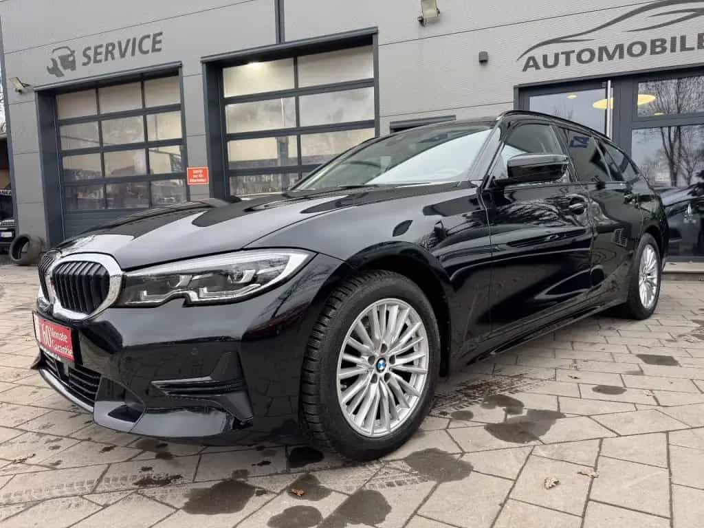 BMW 3 Series d xDrive Sport Line 06/2022-photo-3