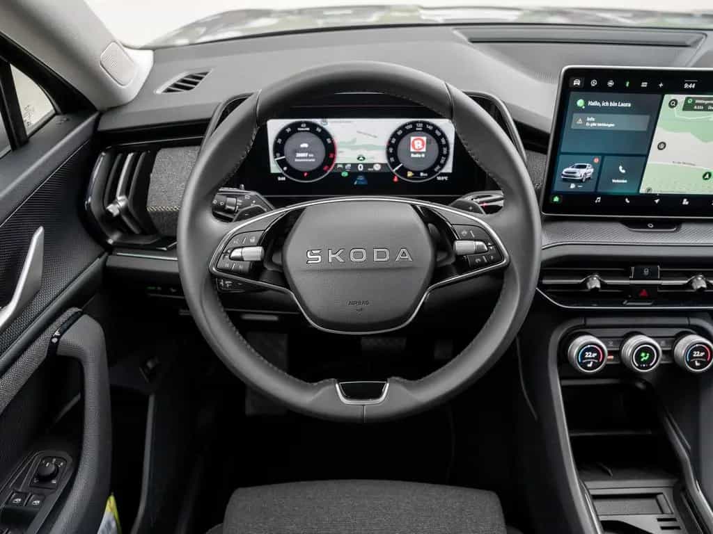 Skoda Kodiaq SELECTION 2.0 TSI DSG 4X4 AHK Kam. Navi 06/2025-photo-10