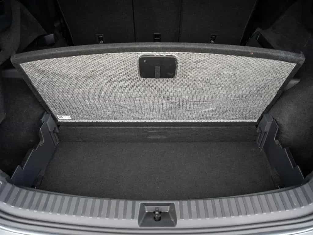 Skoda Kodiaq SELECTION 2.0 TSI DSG 4X4 AHK Kam. Navi 06/2025-photo-28