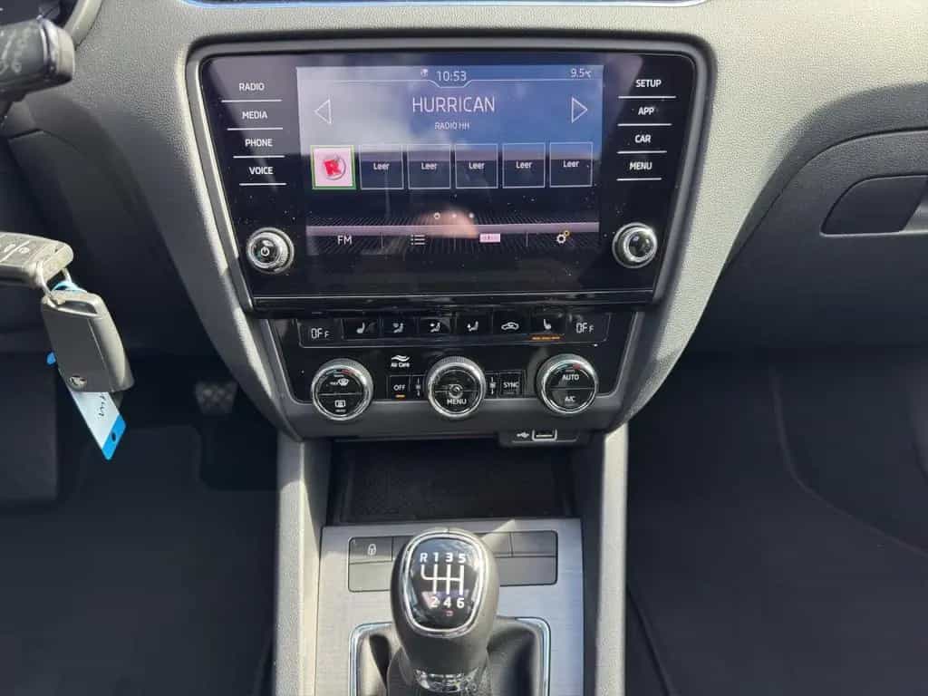 Skoda Octavia Combi 1.5 TSI Soleil OPF LED*SHZ*PANO 03/2019-photo-16