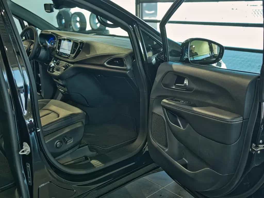Chrysler Pacifica Select, 2026´er Modell 8-Sitzer null-photo-18