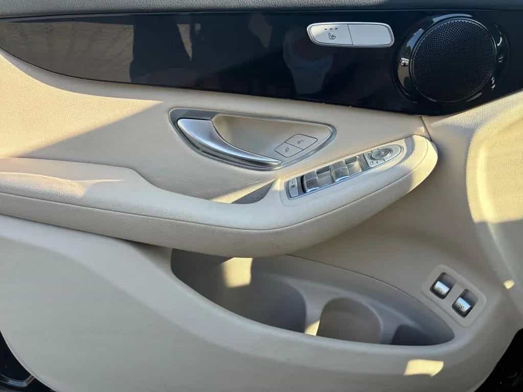 Mercedes-Benz GLC 250 4M Mbux AHK Night Leder Standh. Distr. 08/2017-photo-4