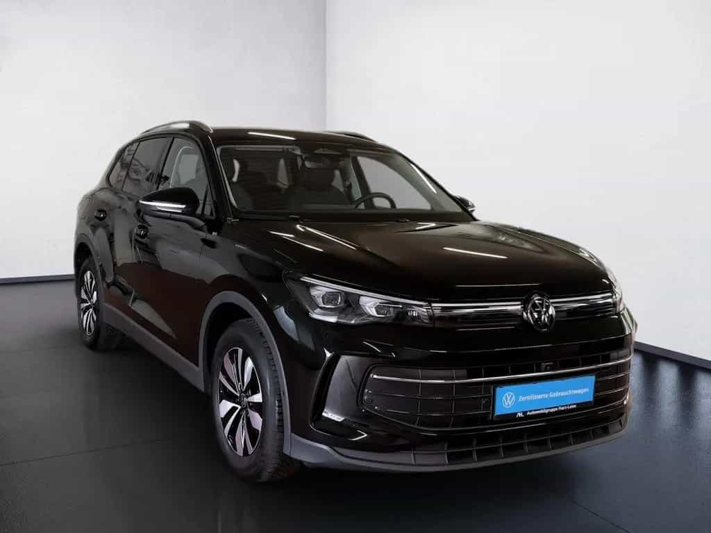 Volkswagen Tiguan 1.5 eTSI GOAL DSG HD-Matrix AHK Navi ACC 09/2025-photo-5